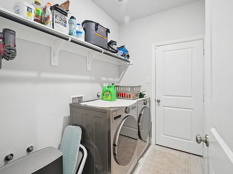 1517 Pegasus Dr — Photo 23