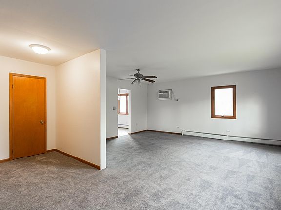 3rd image of 276 N Glade Ave APT 2