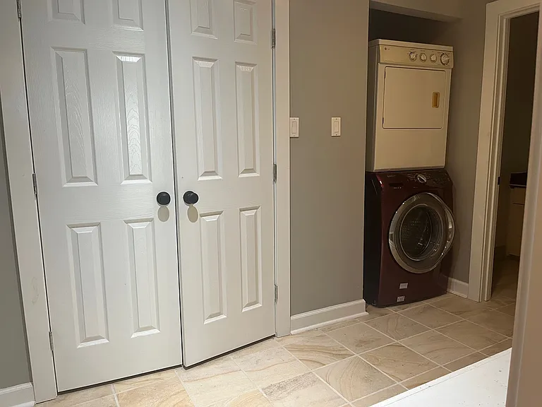 11646 N Oak Hills Pkwy #2 — Photo 9