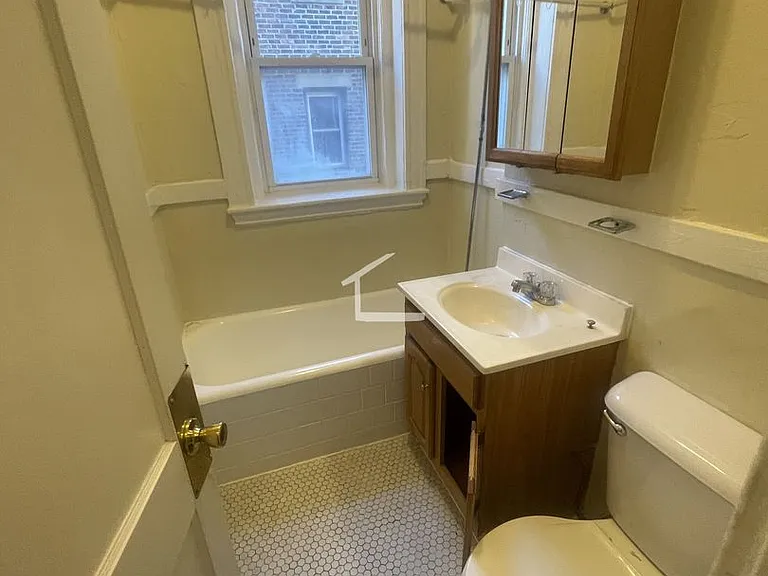 220 Kelton St #109 — Photo 6