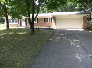 851 Partridge Ln, Webster, NY 14580