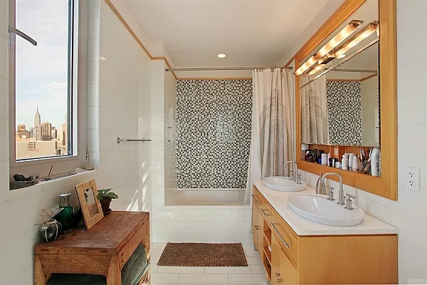 Sold by Corcoran | media 8