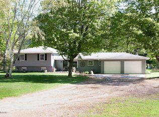 14196 205th Ave, Big Rapids, MI