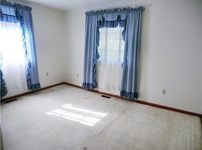 5th image of 1109 Park Dr