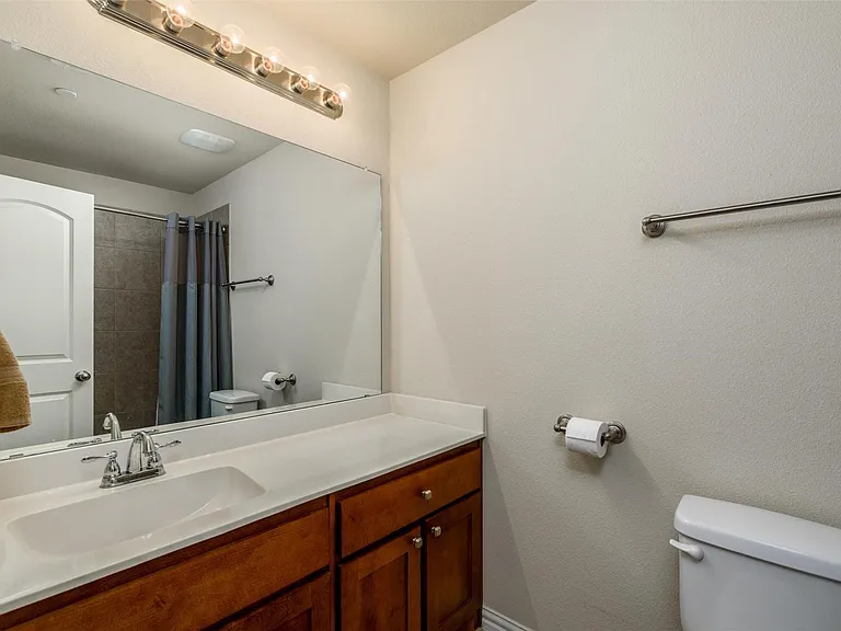 2559 Adam Ln — Photo 17