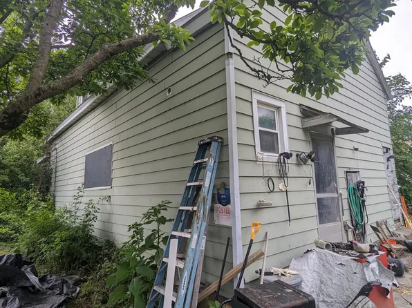 2402 Avenue A, Schenectady, NY 12308