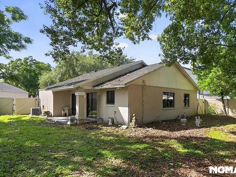 454 Loblolly Ln — Photo 14