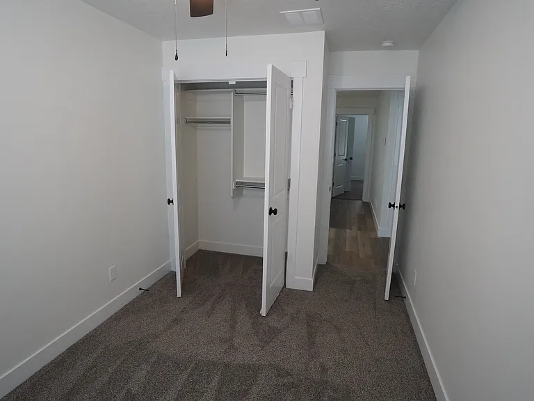 1582 S 150 W — Photo 32