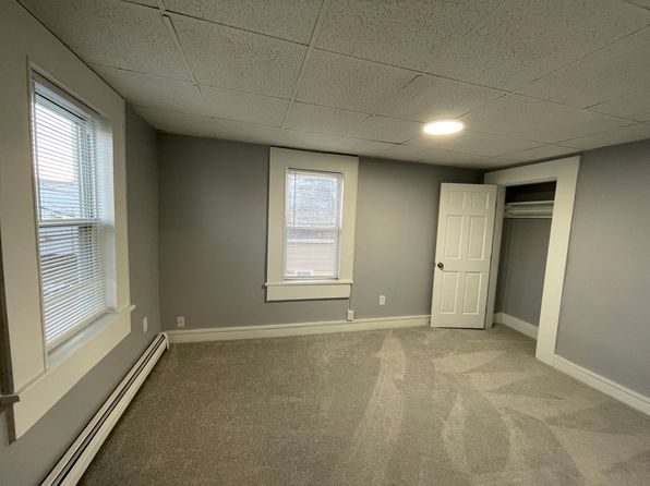 211 Douglas St #3