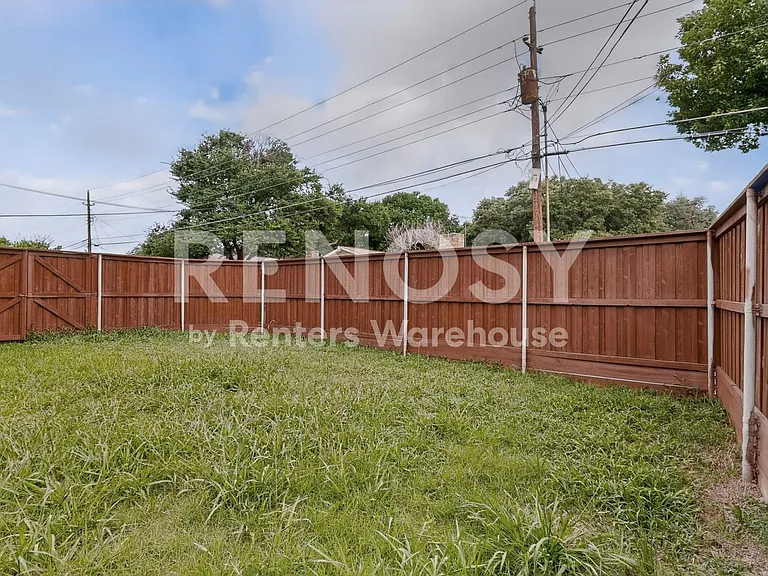 913 Overdowns Dr — Photo 10