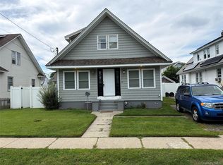 116 S Clinton Avenue, Bay Shore, NY 11706