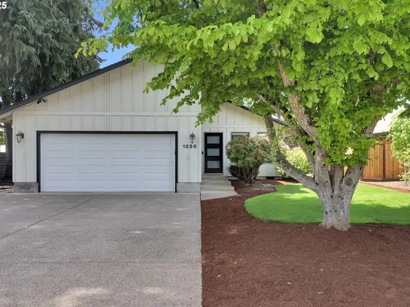 1050 Arcadia Dr, Eugene, OR 97401