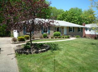 3866 Leewood Rd, Stow, OH 44224