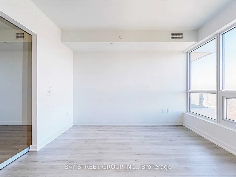 395 Bloor St E #4906 — Photo 12