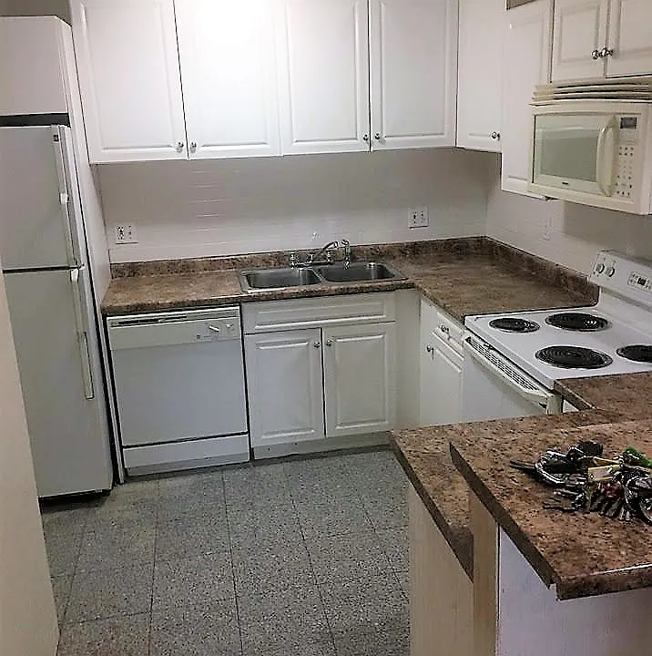 9 Commonwealth Ct #2
