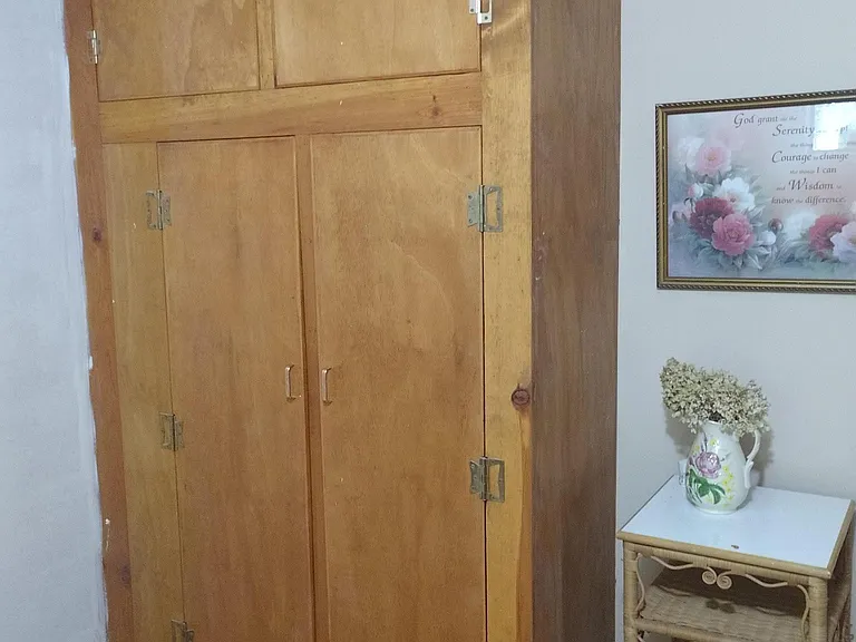 Closet 2nd bedroom