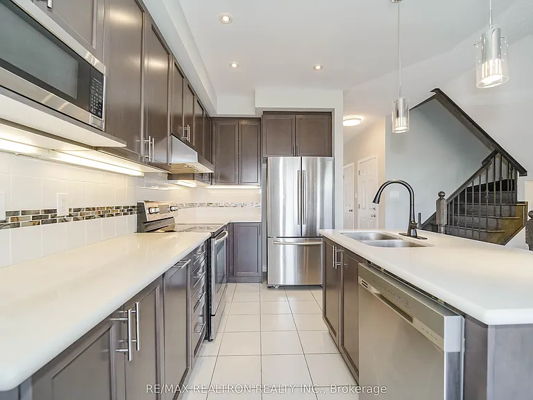 77 Betony Dr — Photo 18