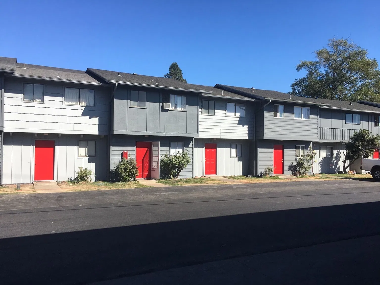Park Place East — Photo 1