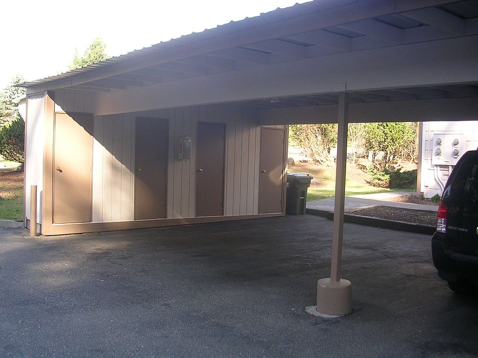 2nd image of 5020 S 58th St APT C