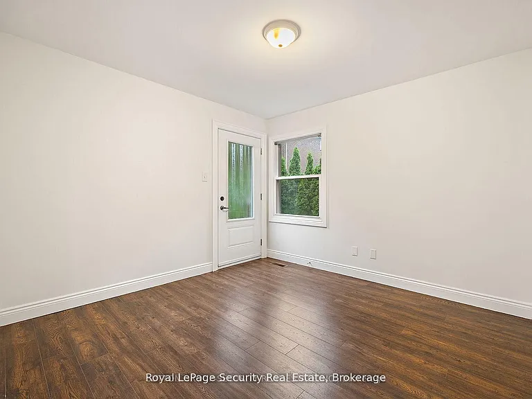 177 Clonmore Dr — Photo 7