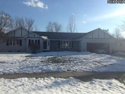 5442 Pin Oak Cir, Sheffield Village, OH, 44054