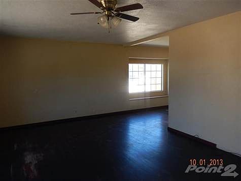 2nd image of 670 Cedar Ave