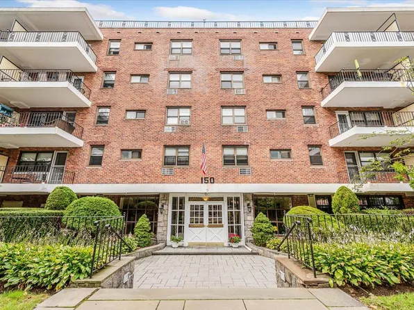 150 S Ocean Avenue #4-H, Freeport, NY 11520