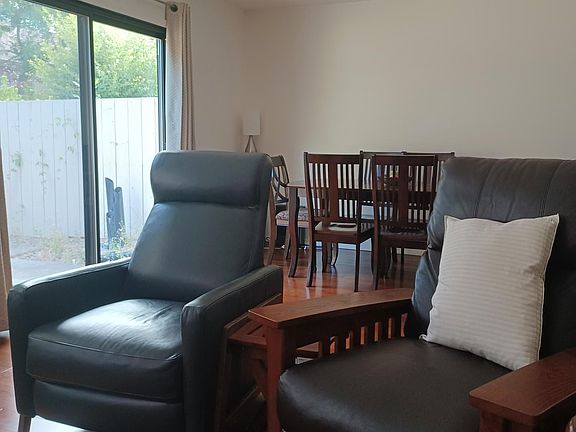 2nd image of 3025 Kaiser Dr Unit E