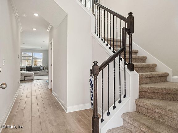 5th image of 140 SILVERLEAF VILLAGE Drive