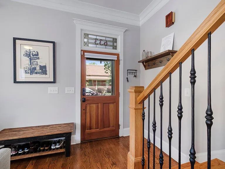 633 Gaskill St SE — Photo 10