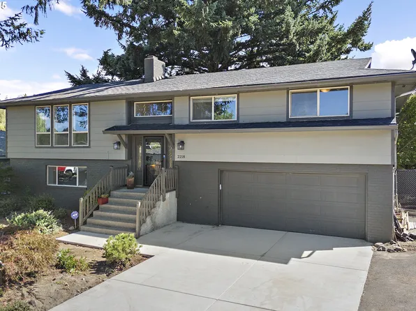 2218 NE Morlan Ave, Gresham, OR 97030