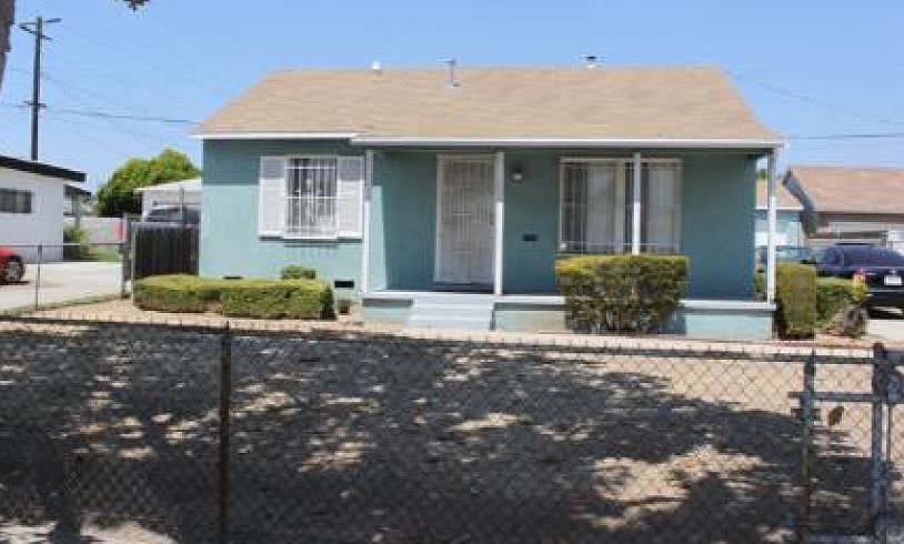 1st image of 709 E 121st Pl