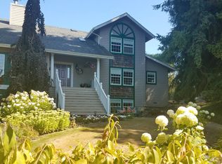 19664 E Conway Hill Ln, Mount Vernon, WA 98274