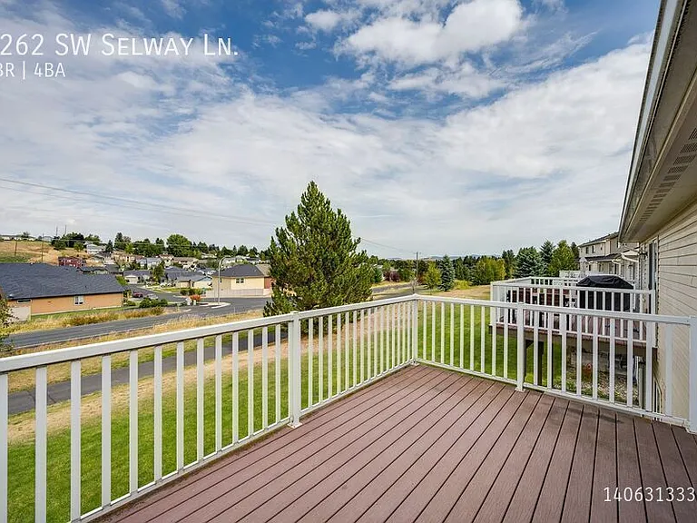 1262 SW Selway Ln — Photo 8