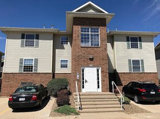 60 Cherry Ct APT 6, North Liberty, IA 52317