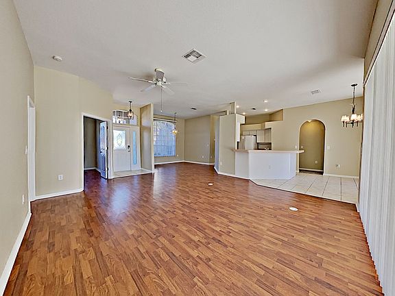 4th image of 1330 Pristine Pl