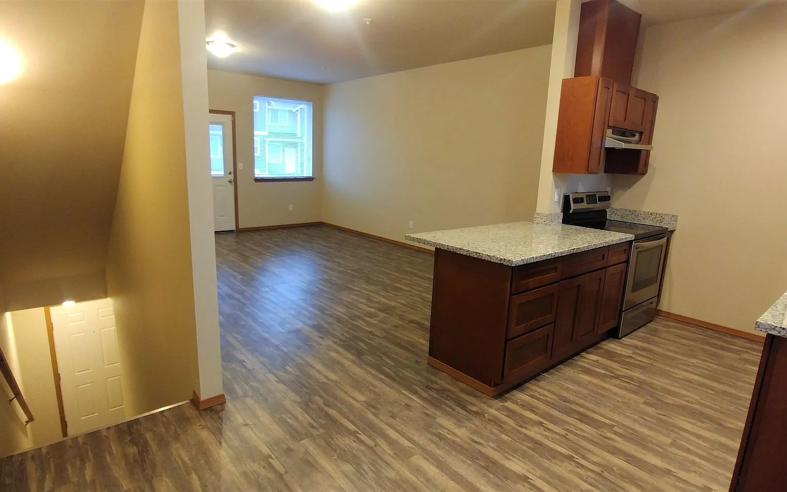 Court C Townhomes# — Photo 2