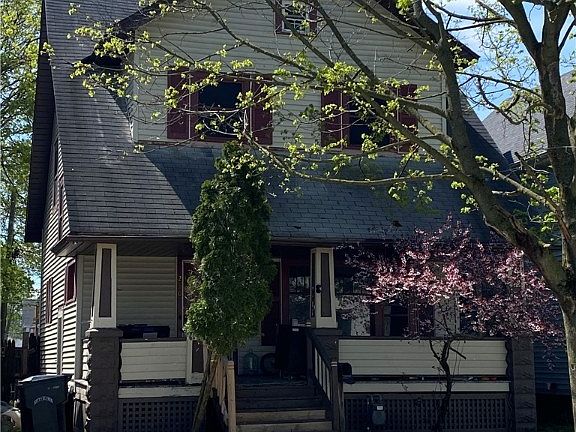 2nd image of 250 5th St