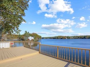 26 Cedar Lake Dr, Sturbridge, MA 01566
