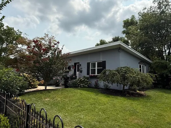 291 S Church St, Moorestown, NJ 08057