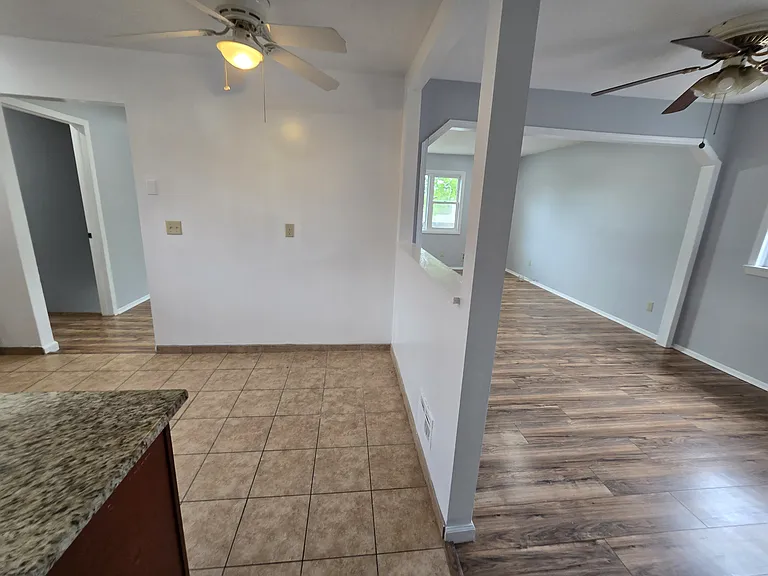 37 E Stroud Ave #B — Photo 14