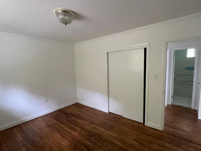 529 Hillsborough St #G4 — Photo 6