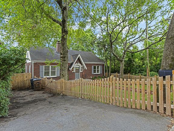 3rd image of 3026 Brightwood Ave