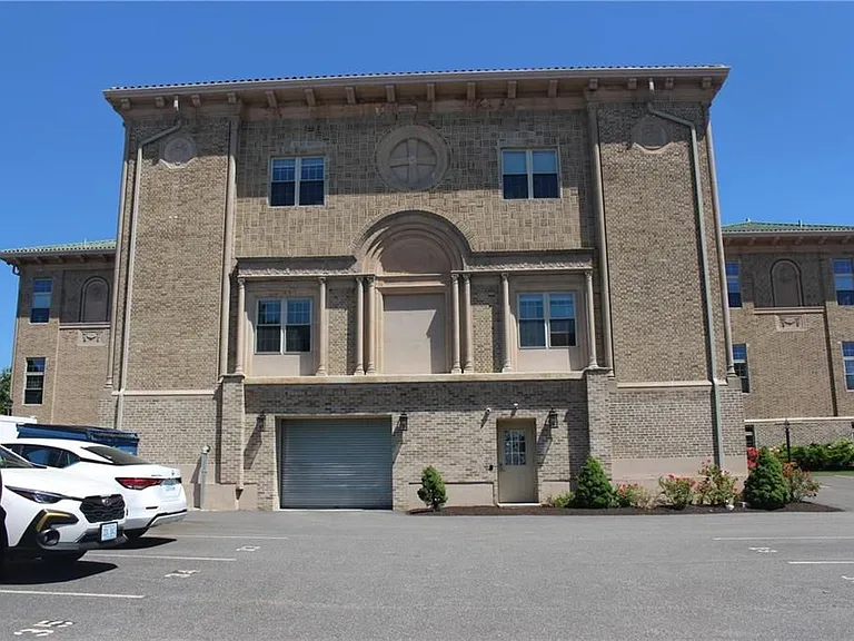 7 Mount Hope Ave #204 — Photo 23