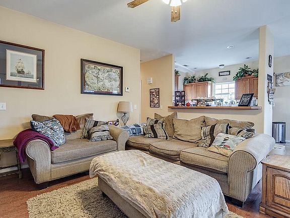 4th image of 8 Harrow Ln