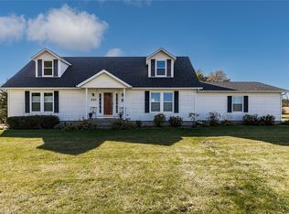 240 Scobey Rd NW, Mount Vernon, IA 52314