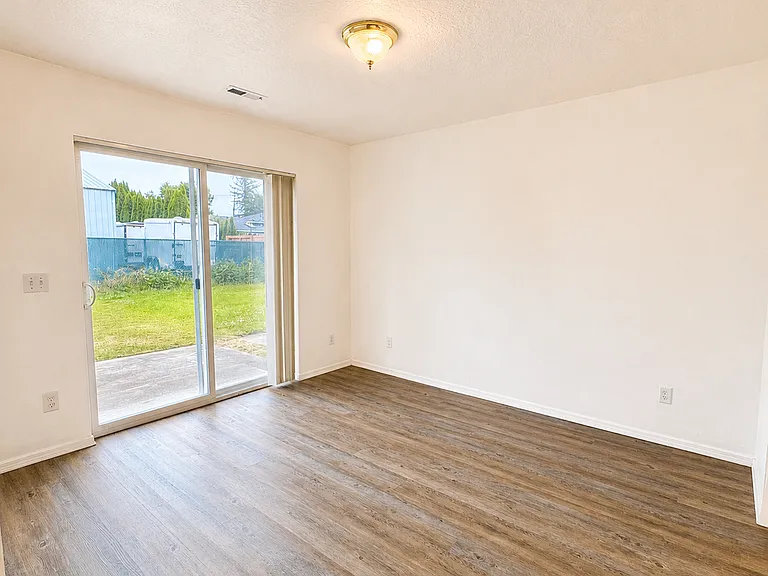 55-59 E Jadynn Ct — Photo 12