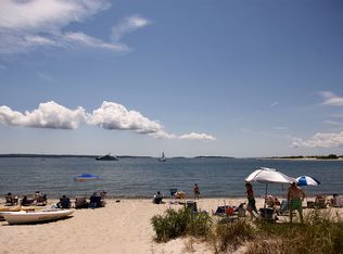 64 N Menantic Rd, Shelter Island, NY 11964