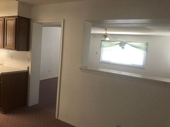 5th image of 3223 Wedgewood Dr