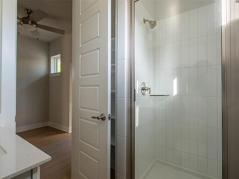 2705 Wilson St — Photo 21